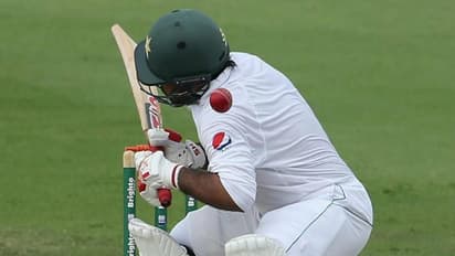 பாகிஸ்தான் கேப்டனை ஆஸ்பத்திரிக்கு அனுப்பிய ஆஸ்திரேலிய பவுலர்!!