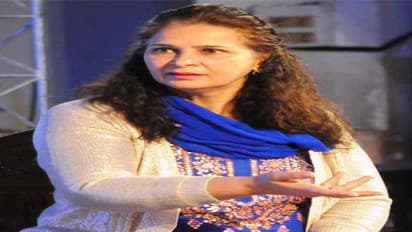 కళ్లెదుట ఘోరం జరిగినా పట్టించుకోని సిద్ధూ భార్య నవజ్యోత్ కౌర్: స్థానికుల ఆగ్రహం