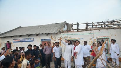 తిత్లీ బాధితులకు పవన్ పరామర్శ: తెలుగు వారంతా సహాయపడాలి