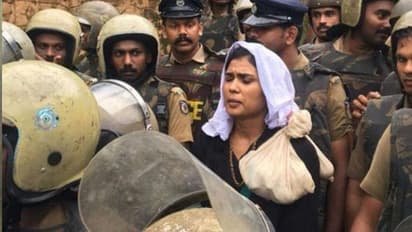 അറസ്റ്റിന് പിന്നാലെ രഹ്ന ഫാത്തിമയ്ക്ക് സസ്പെന്‍ഷന്‍