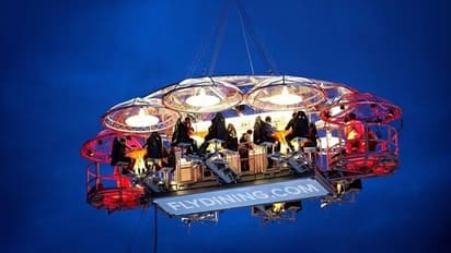 ಬೆಂಗಳೂರಿಗೆ ಬಂದಿದೆ ಥ್ರಿಲ್ಲಿಂಗ್ ತೇಲುವ ರೆಸ್ಟೋರೆಂಟ್