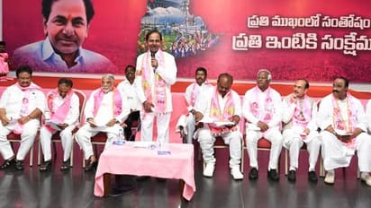 టీఆర్ఎస్ అభ్యర్థులకు క్లాస్ తీసుకున్న కేసీఆర్