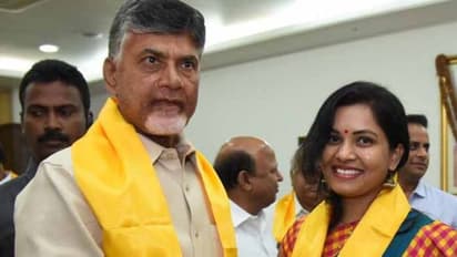 చంద్రబాబు సమక్షంలో టీడీపీలో చేరిన సినీనటి