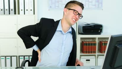 ಒಂದೇ ಭಂಗಿಯಲ್ಲಿ ಕುಳಿತು ಬೆನ್ನು ನೋವಿನ ಸಮಸ್ಯೆ ಕಾಡುತ್ತಿದೆಯೇ?