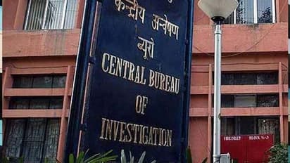దేశచరిత్రలోనే తొలిసారిగా.. ఢిల్లీలోని సీబీఐ హెడ్క్వార్టర్స్లో సోదాలు