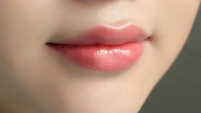 ঠোঁটে কালো ছোপ দূর করুন! ৪ টোটকায় পান সুন্দর গোলাপি ঠোঁট