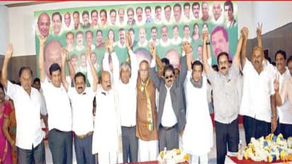 ಮುಂದುವರಿದ ದಳ-ಕೈ ನಾಯಕರ ಮುನಿಸು - ಕಮಲಕ್ಕೆ ಗೆಲುವು ಸುಲಭವಾಗುತ್ತಾ ?