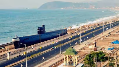 ఎగ్జిక్యూటివ్ క్యాపిటల్గా విశాఖ: తుఫాన్ల గండంపై నిపుణుల మాట ఇదే..