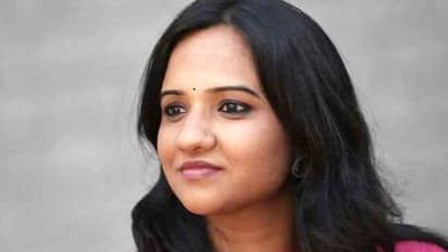 మహేష్ ఛాన్స్ ఇస్తానని హోటల్ కి పిలిచి.. నటి ఆవేదన!