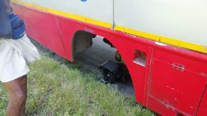 ಚಲಿಸುತ್ತಿದ್ದ ಬಸ್ಸಿನಿಂದ ಕಳಚಿ ಬಿತ್ತು ಟೈರ್; ಮುಂದೇನಾಯ್ತು?