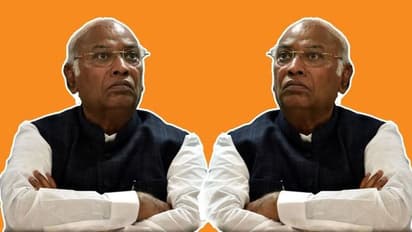 सीबीआई में जंगः सुप्रीम कोर्ट पहुंची कांग्रेस, वर्मा को छुट्टी पर भेजने को अवैध बताया