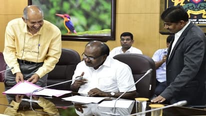 ನಿಗಮ ನೇಮಕ: ಹುದ್ದೆಗಾಗಿ ಹಾಲಿ, ಮಾಜಿ ಶಾಸಕರ ಪೈಪೋಟಿ!