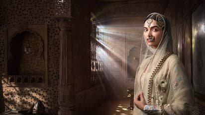 5 years of Bajirao Mastani: Deepika Padukone celebrates, shares unseen picture with Sanjay Leela Bhansali