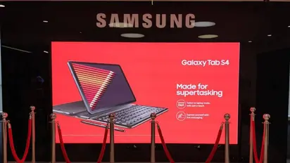 ಸ್ಯಾಮ್‌ಸಂಗ್ ಗ್ಯಾಲಕ್ಸಿ ಟ್ಯಾಬ್ S4: ಹೇಳಲು ಟ್ಯಾಬ್, ಆದ್ರೆ ಕಂಪ್ಯೂಟರ್‌ಗಿಂತ ಕಮ್ಮಿಯಿಲ್ಲ!