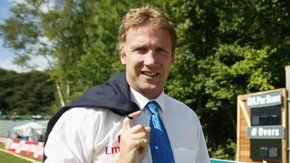 ഏകദിന മാച്ച് റഫറിയായി ക്രിസ് ബ്രോഡിന് ട്രിപ്പിള് സെഞ്ചുറി!