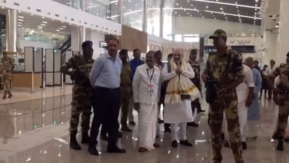 അവരോട് പറഞ്ഞേക്ക്..ഇതിന്റെ ഉദ്ഘാടനം കഴിഞ്ഞെന്ന്