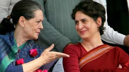 காங்கிரஸ் கட்சியில் பிரியங்கா காந்திக்கு எதிராக சதி..! அம்பலமான பரபரப்பு தகவல்