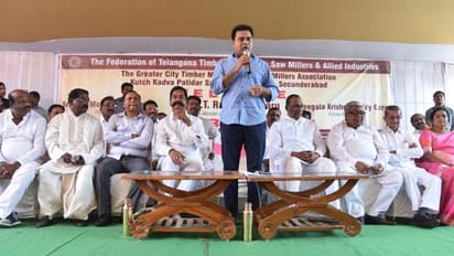 అమరావతికి ప్రధాని మట్టినీళ్లు, కేసిఆర్ వెనక్కి...: కేటీఆర్