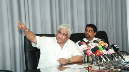 ಲಂಕಾ ಬಿಕ್ಕಟ್ಟು ದುಪ್ಪಟ್ಟು: ಜನರತ್ತ ಗುಂಡು ಹಾರಿಸಿದ ರಣತುಂಗ ಅಂಗರಕ್ಷಕ!