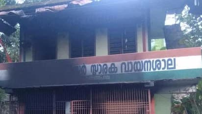 കണ്ണൂരില് കോണ്ഗ്രസ് ഓഫീസ് കത്തിച്ചു