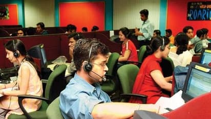 সল্টলেকে ভুয়ো কলসেন্টারের পর্দাফাঁস, গ্রেফতার ৫