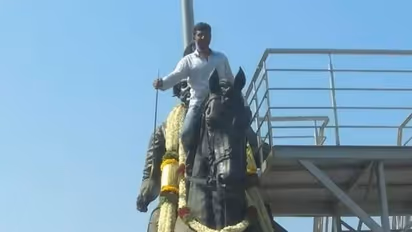 ಚಿತ್ರದುರ್ಗದಲ್ಲೇ ಮದಕರಿ ನಾಯಕರಿಗೆ ಅವಮಾನ..!