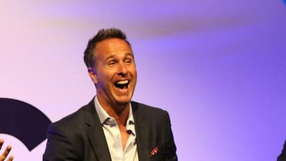 ഇന്ത്യന്‍ റോഡുകളില്‍ നിറയെ പശുക്കളും ഒട്ടകങ്ങളുമെന്ന് പരിഹാസം; മൈക്കല്‍ വോണിനെ പൊളിച്ചടുക്കി ആരാധകര്‍