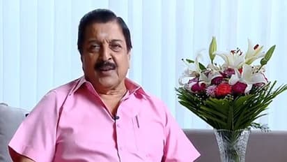 ఫ్యాన్స్ కు క్షమాపణలు చెప్పిన హీరో తండ్రి!