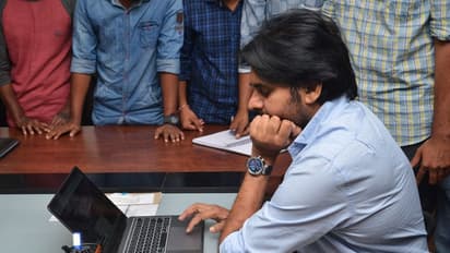 పవన్ కొత్త పంథా: 2న రైలు యాత్ర...రైలులోనే జనంతో మీటింగులు