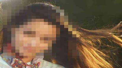 அட்ஜெஸ்ட்மென்டால் முன்னணி இடத்தை பிடித்த நடிகையில் அழகில் மயங்கிய ஹீரோ.! செய்வினை வைத்த பெற்றோர்!