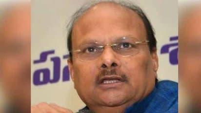 చిల్లిగవ్వ లేక రాష్ట్రం అల్లాడుతుంటే.. పుట్టినరోజు నాడు మీడియాలో ప్రకటనలా : జగన్‌పై యనమల ఫైర్