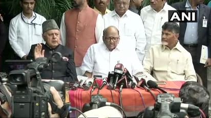 సేవ్ నేషన్ పోరు జోరు: పవార్, ఫరూక్ లతో బాబు భేటీ