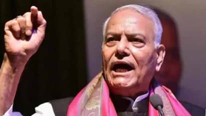 മുൻ കേന്ദ്രമന്തി യശ്വന്ത് സിൻഹ തൃണമൂൽ കോൺഗ്രസിലേക്ക്; ഇന്ന് പാർട്ടി അംഗത്വമെടുക്കും