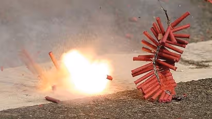 Chennai Police warn people of 6-months imprisonment if Supreme Court verdict on firecrackers violated