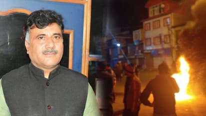 भाजपा नेताओं की हत्या : किश्तवाड़ में गरमाया सांप्रदायिक माहौल , हिजबुल ने ली जिम्मेदारी