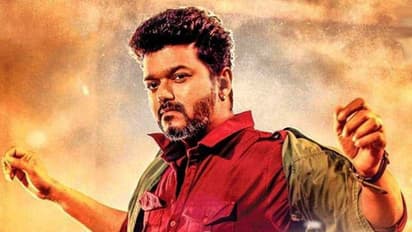 మురగదాస్ కాపీ వివాదం: క్షమాపణ చెప్పి, భాగ్యరాజ్ రాజీనామా