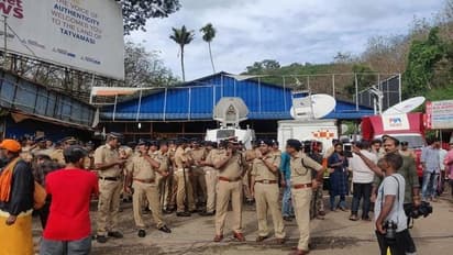 मंदिर परंपरा के समर्थन में सबरीमला जा रही हिन्दू महिला नेता की गिरफ्तारी के विरोध में केरल बंद