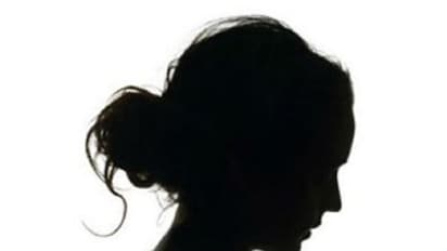 మహిళ స్నానం చేస్తుండగా వీడియో... బాలుడు అరెస్ట్