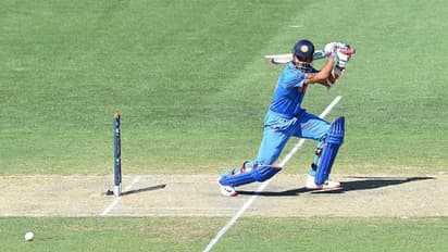 നാലാം നമ്പറില് രഹാനെ വരുമോ..? ഏകദിനത്തിലേക്കുള്ള തിരിച്ചുവരവിനൊരുങ്ങി താരം