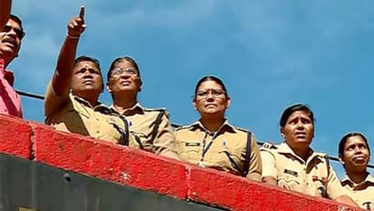 സന്നിധാനത്ത് വനിതാ പൊലീസ് ഉദ്യോഗസ്ഥര് എത്തി