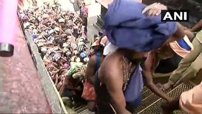 శబరిమల: తెరుచుకొన్న అయ్యప్ప ఆలయం, భారీ బందోబస్తు