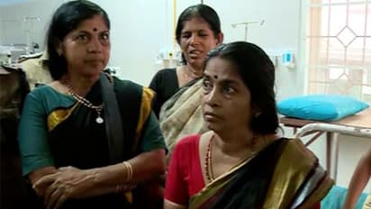 ഇരുമുടിക്കെട്ടില്ലാതെ ദര്ശനത്തിനെത്തിയ 52 വയസ് പിന്നിട്ട സ്ത്രീയ്ക്ക് നേരെ സന്നിധാനത്ത് പ്രതിഷേധം