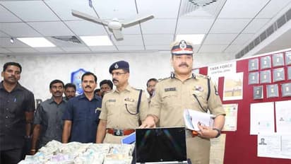 దేశాలు తిరిగిన అనుభవంతో.. నిరుద్యోగులకు టోపీ