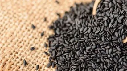 എള്ളോളമല്ല, കുന്നോളമുണ്ട് എള്ള് വിശേഷം ; അറിയാം എള്ളിന്റെ ആരോഗ്യഗുണങ്ങൾ