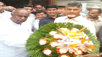 బీజేపీయేతర ఫ్రంట్: దేవేగౌడ, కుమారస్వామిలతో బాబు భేటీ