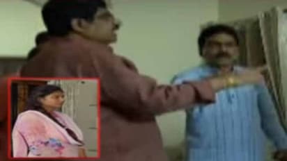 పోలీసులు డైరెక్ట్గా బెడ్రూంలోకి వచ్చేశారు...జీపీ రెడ్డి కుమార్తె