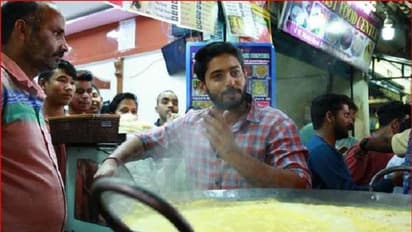 ಬೀದಿ ಬದಿ ಬಾದಾಮಿ ಹಾಲು ಮಾರಿದ ಡೈನಾಮಿಕ್ ಪ್ರಿನ್ಸ್!