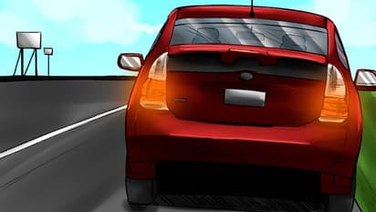 Hazard Lights : ഹസാർഡ് ലൈറ്റിട്ട് ഡ്രൈവിംഗ്, ഇനി വെറുതെവിടില്ലെന്ന് ഈ പൊലീസ്!