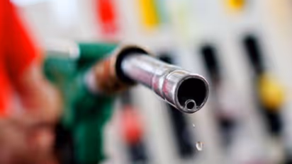 Oil Price Today-বাড়ল না তেলের দাম,কোথায় কত দামে কিনতে হচ্ছে পেট্রল-ডিজেল,দেখুন