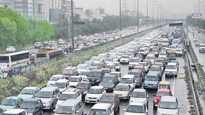 3 నెలలకు ప్రయాణ వాహన విక్రయాల్లో స్వల్ప పెరుగుదల